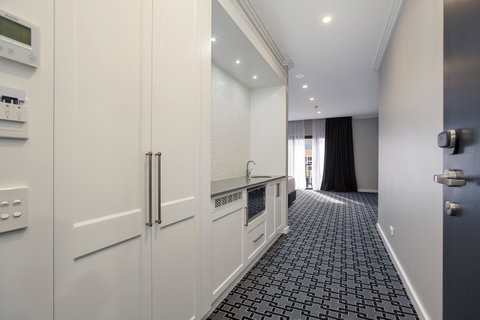 CH Boutique Hotel & Apartments, Ascend Hotel Collection - Accommodation Batemans Bay 6