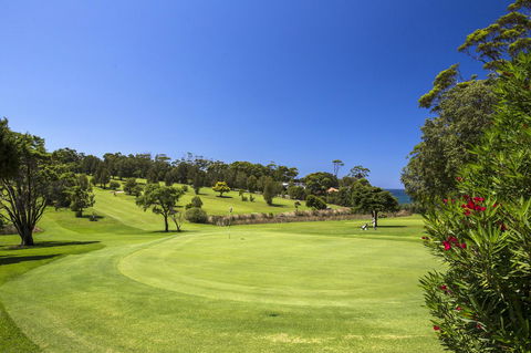 Beachfront 2 - Accommodation Batemans Bay 1