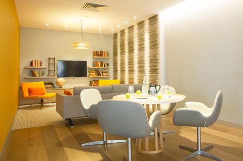 Novotel Sydney Darling Harbour - Accommodation Batemans Bay 27