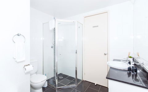 DD Apartments Chinatown - Accommodation Batemans Bay 7
