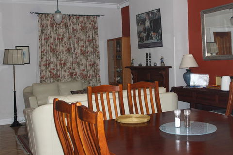 Boot Makers Cottage - Accommodation Batemans Bay 5