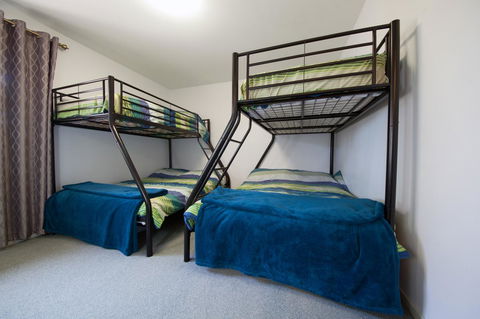 Condo 105 @ Horizons Golf Resort - Salamander Bay NSW - Accommodation Batemans Bay 10