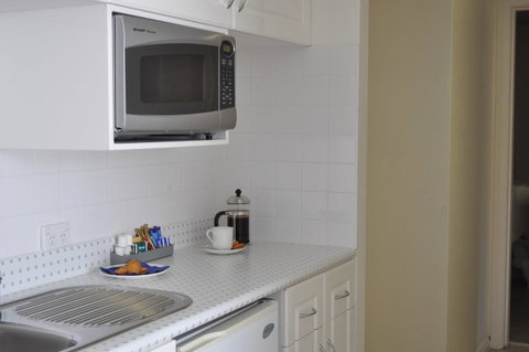 Coogee Sands Hotel & Apartments - Accommodation Batemans Bay 1