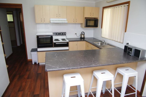 Breakaway, 11 Scott Street - Accommodation Batemans Bay 1