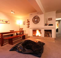 Full Circle Apartments - Accommodation Batemans Bay