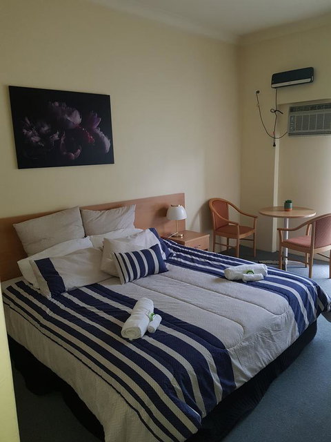 Rest Easy Motel - Accommodation Batemans Bay 40