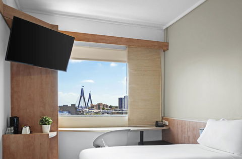 Ibis Sydney Darling Harbour - Accommodation Batemans Bay 1