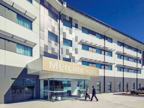 Mercure Newcastle Airport - Accommodation Batemans Bay 0