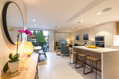 Nobbs Â· Executive 2 Storey Sydney Apartment With Pool - Accommodation Batemans Bay 4