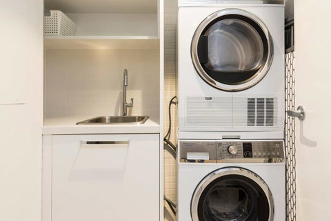 Nobbs Â· Executive 2 Storey Sydney Apartment With Pool - Accommodation Batemans Bay 11