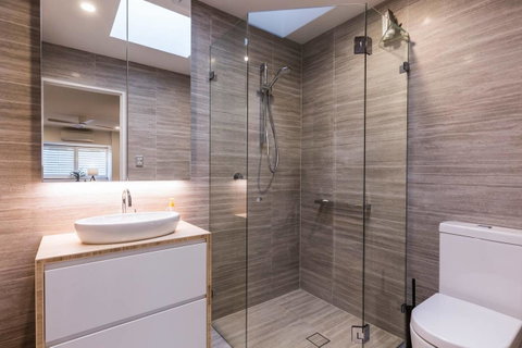 Nobbs Â· Executive 2 Storey Sydney Apartment With Pool - Accommodation Batemans Bay 7