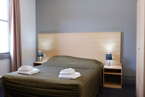 Royal Exhibition Hotel - Accommodation Batemans Bay 18