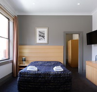 Royal Exhibition Hotel - Accommodation Batemans Bay