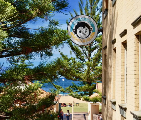 Mad Monkey Hostel Coogee Beach - Accommodation Batemans Bay 9