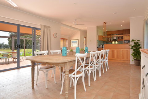 JE Guesthouse, Central To All The Hunter Valley Has To Offer - Accommodation Batemans Bay 0
