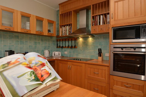 JE Guesthouse, Central To All The Hunter Valley Has To Offer - Accommodation Batemans Bay 14