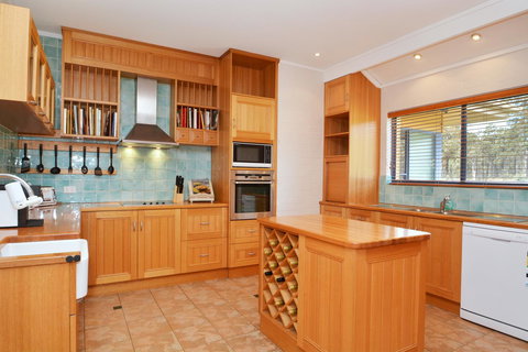 JE Guesthouse, Central To All The Hunter Valley Has To Offer - Accommodation Batemans Bay 12