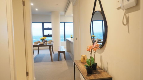SkyGarden Sydney Olympic Park 3 & 4 Bedroom City View - Accommodation Batemans Bay 2