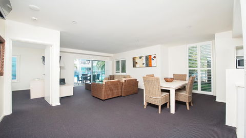Pacific Blue, Salamander Bay - Accommodation Batemans Bay 1