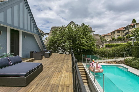 Summery, Spacious 4 Bed Home In Kurraba Point - Accommodation Batemans Bay 3