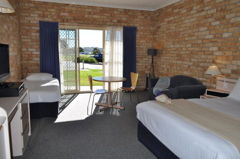 Mollymook Surfbeach Motel & Apartments - Accommodation Batemans Bay 1