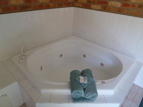 Mollymook Surfbeach Motel & Apartments - Accommodation Batemans Bay 30