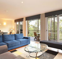 Villa De Saran located within Cypress Lakes - Accommodation Batemans Bay