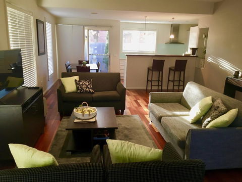 Encore Apartments - Accommodation Batemans Bay 0