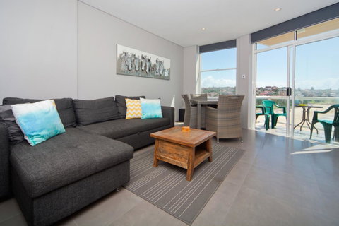 Gorgeous Coogee Views 2 Beds WT21 - Accommodation Batemans Bay 2