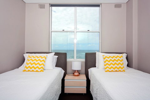 Gorgeous Coogee Views 2 Beds WT21 - Accommodation Batemans Bay 1