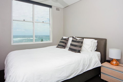 Gorgeous Coogee Views 2 Beds WT21 - Accommodation Batemans Bay 5