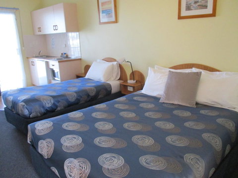 South Seas Motel - Accommodation Batemans Bay 2