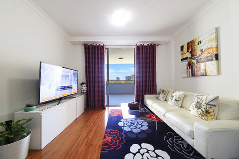Sydney Apartment Close To Airport & CBD - Accommodation Batemans Bay 3