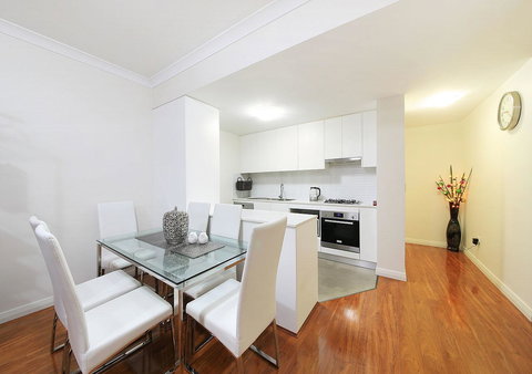 Sydney Apartment Close To Airport & CBD - Accommodation Batemans Bay 15