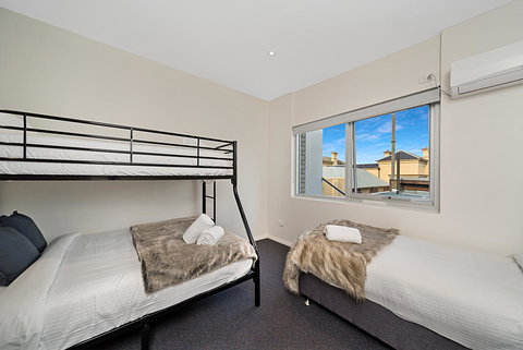 Carlton Suites - Accommodation Batemans Bay 22