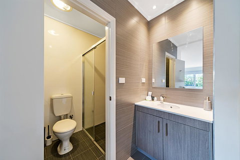 Carlton Suites - Accommodation Batemans Bay 3