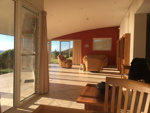 OceanScape Luxury Beachfront Villas - Accommodation Batemans Bay 10