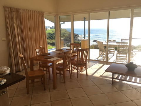 OceanScape Luxury Beachfront Villas - Accommodation Batemans Bay 19