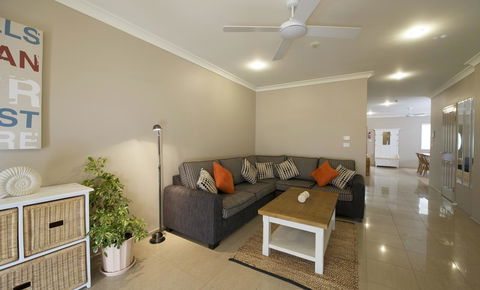 Marty's @ Little Beach - Accommodation Batemans Bay 11