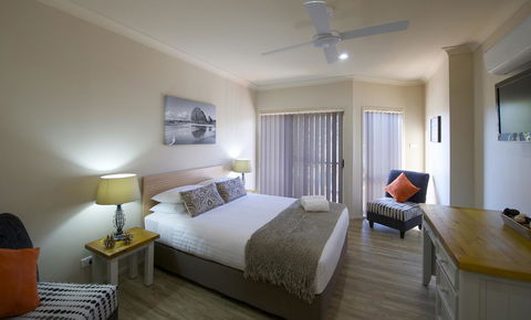 Marty's @ Little Beach - Accommodation Batemans Bay 25