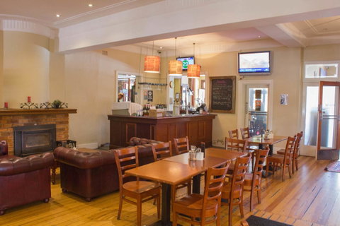 Gardners Inn Hotel - Accommodation Batemans Bay 9