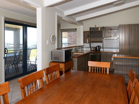 2 Cliff Road - Accommodation Batemans Bay 5