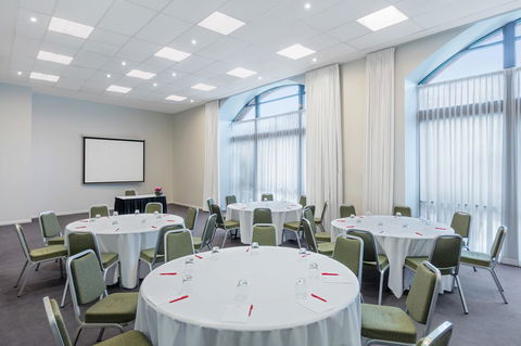 Adina Apartment Hotel Sydney Central - Accommodation Batemans Bay 11