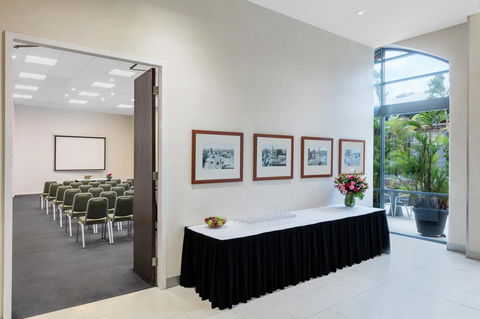 Adina Apartment Hotel Sydney Central - Accommodation Batemans Bay 12