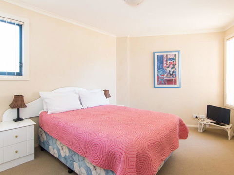 Millennium 102 With Pool In Complex - Accommodation Batemans Bay 1