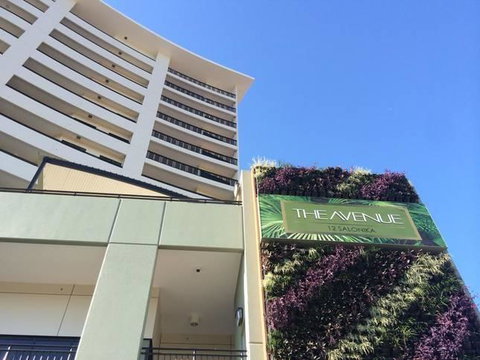 Nomikis\'On The Avenue - Accommodation Batemans Bay 9