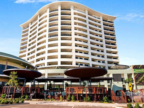 Nomikis\'On The Avenue - Accommodation Batemans Bay 16