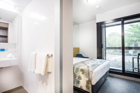 Mercure Darwin Airport Resort - Accommodation Batemans Bay 10