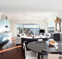 Art Deco Apartment With Breathtaking Water Views - Accommodation Batemans Bay