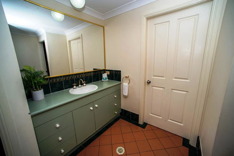 Beaches Serviced Apartments - Accommodation Batemans Bay 32